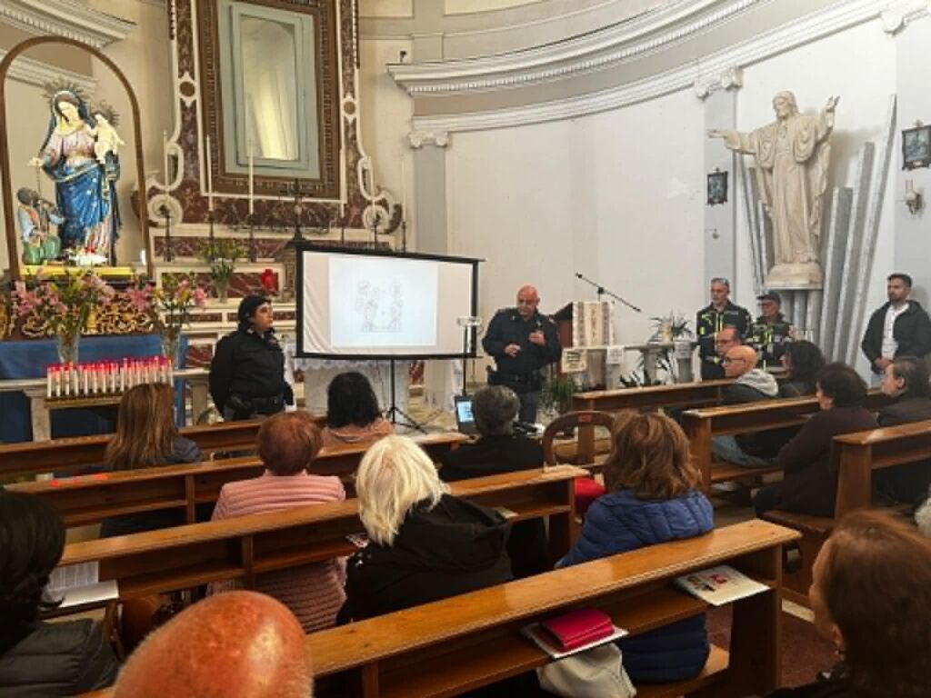 polizia incontro cittadini