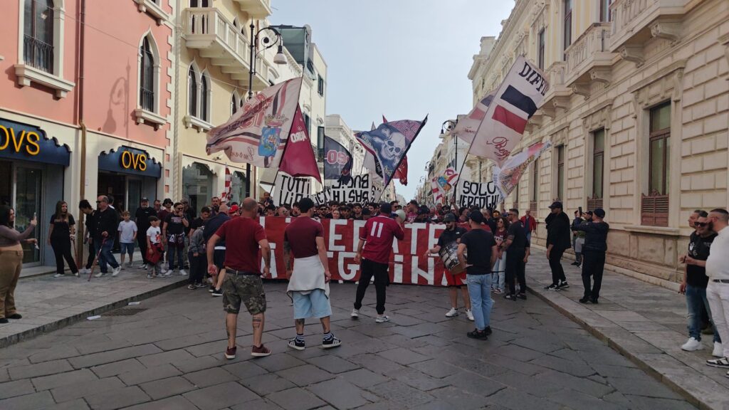 protesta ultrà reggina