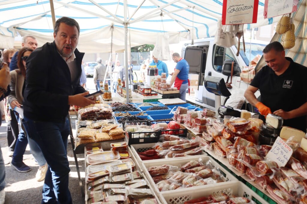 salvini al mercato a botteghelle