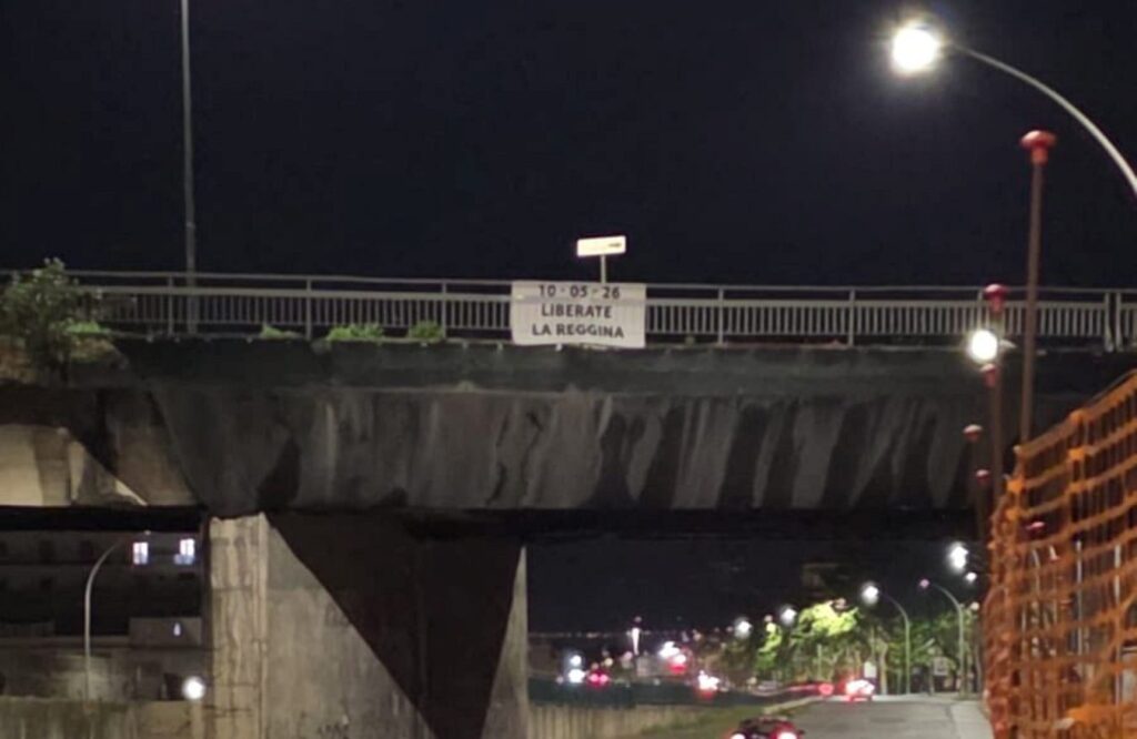 striscione ultrà reggina in via marina