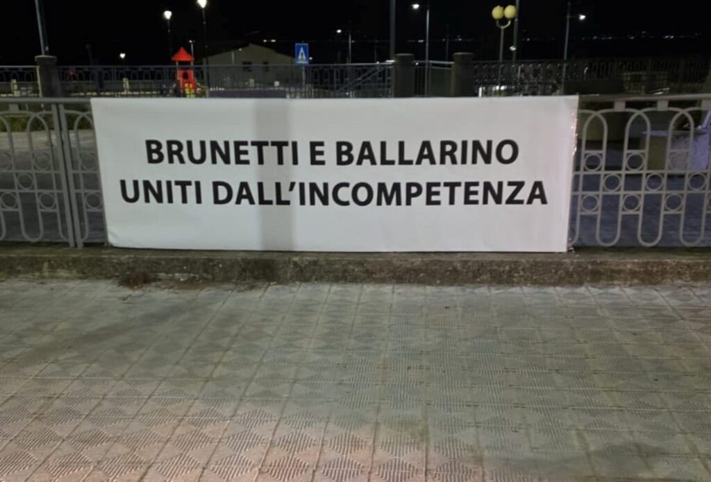 striscione ultrà reggina in via marina