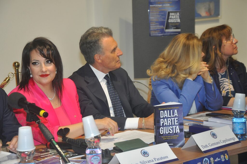 Dalla parte giusta. Storie di eroi sconosciuti delle Forze di Polizia