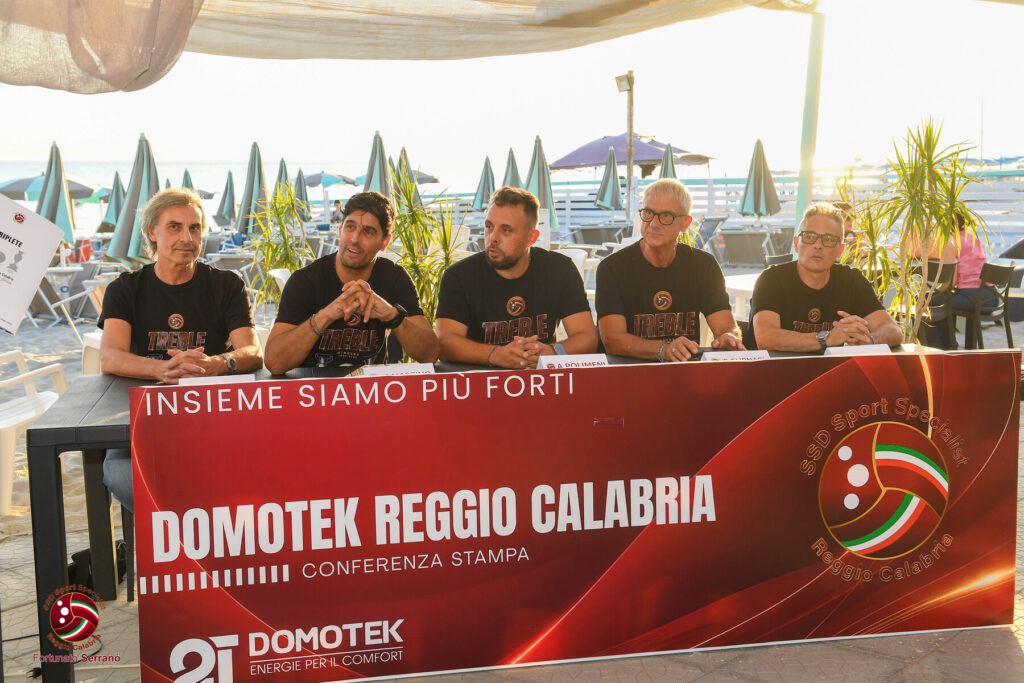 Domotek Volley conferenza estiva