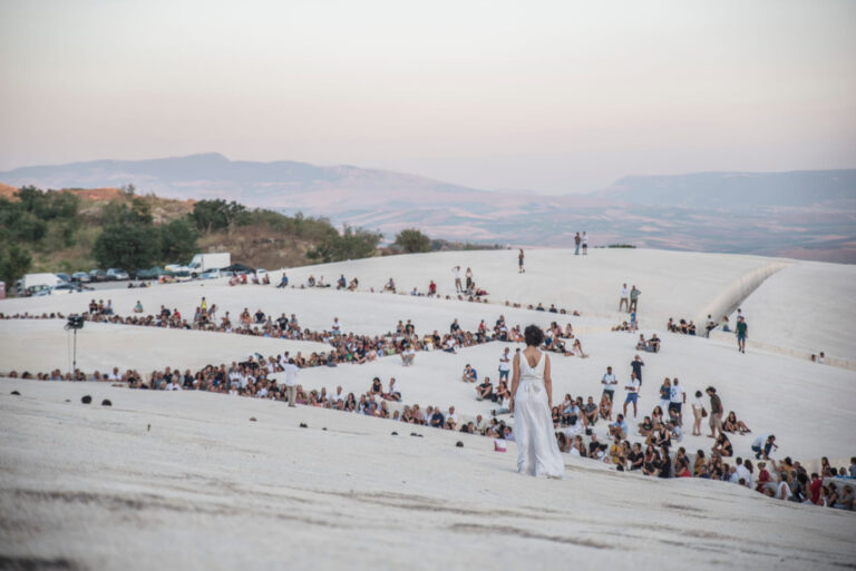 “Atti di resistenza”, il Festival delle Orestiadi nel programma Gibellina Capitale Italiana dell’Arte Contemporanea
