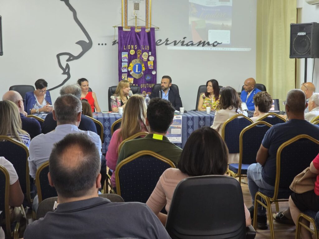 Lions Club Polistena presentazione libro Paola Piroso