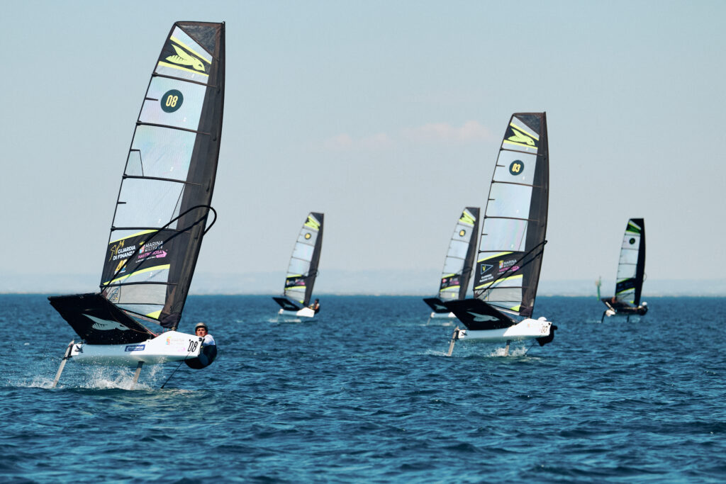 Marina Militare Nastro Rosa Tour