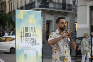 Pablo Neruda con #RegalaunaPoesia Stories