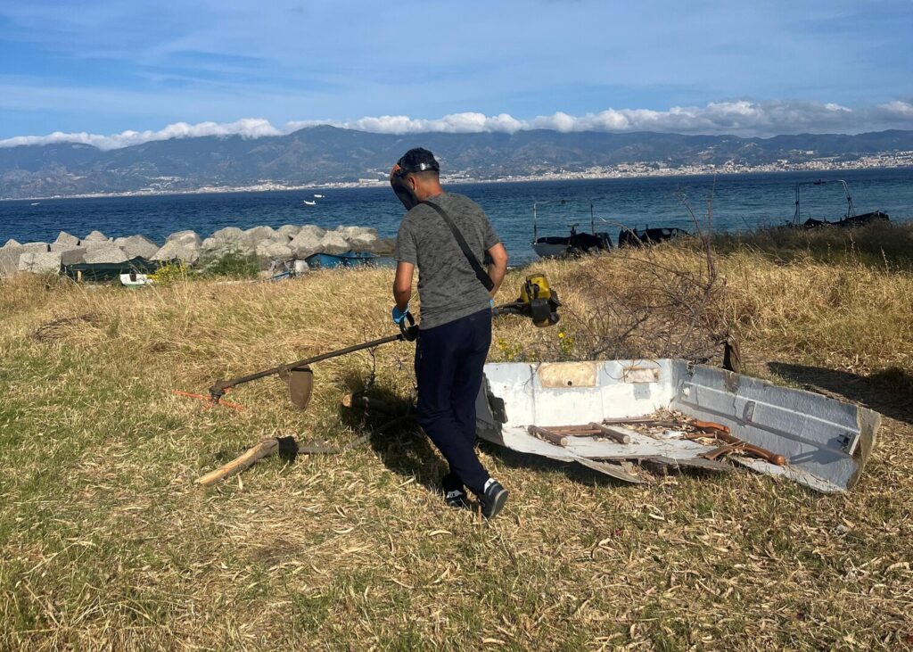 Pulizia spiaggia Gallico