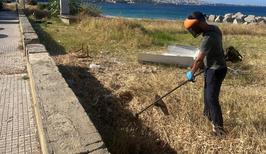 Pulizia spiaggia Gallico