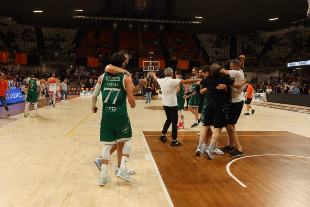 Viola-Avellino