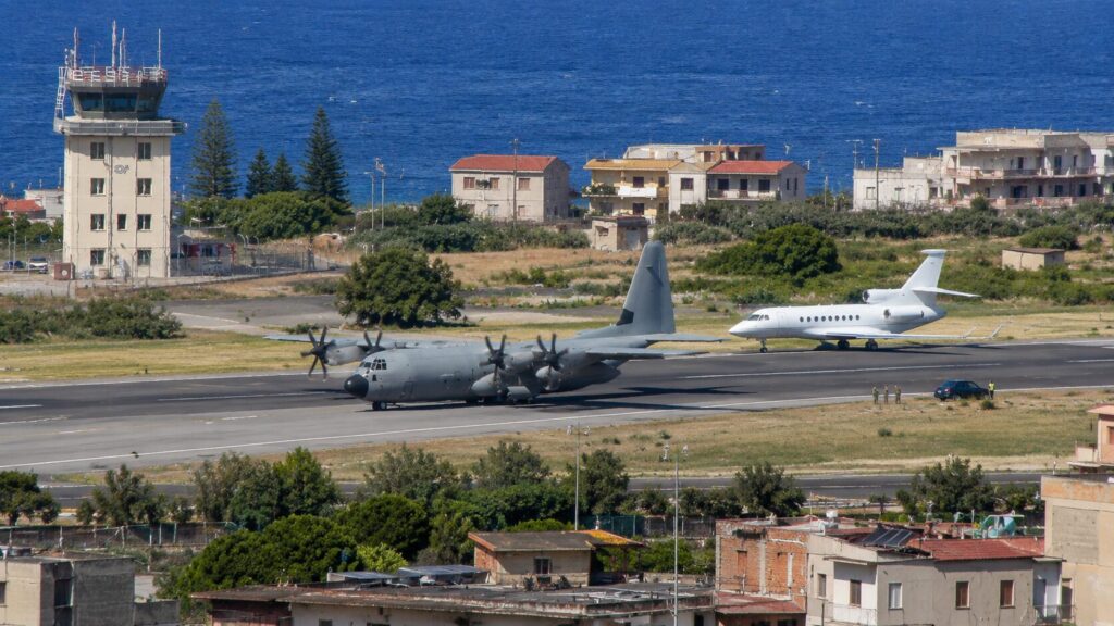 aerei militari aeroporto reggio calabria