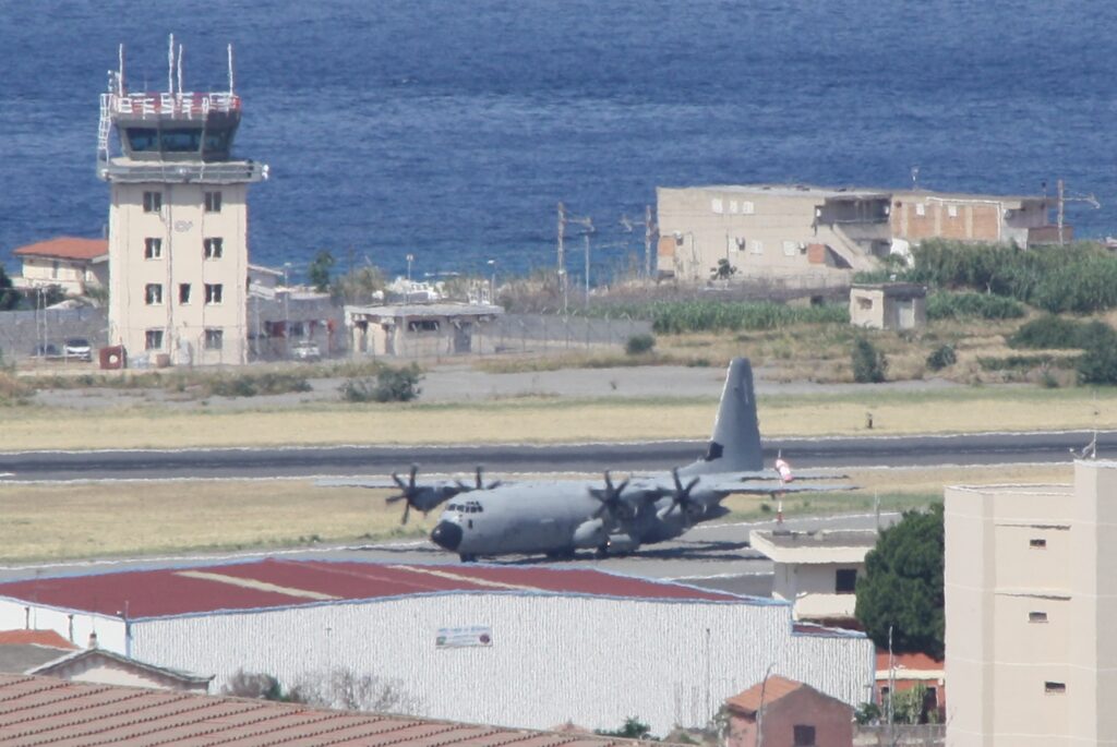 aerei militari aeroporto reggio calabria