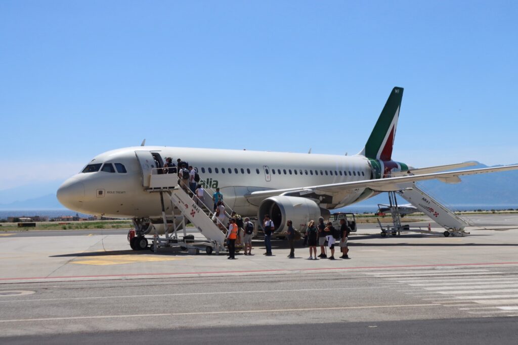 aereo alitalia aeroporto di reggio calabria2