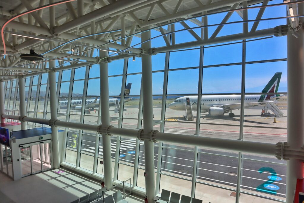 aeroporto di reggio calabria aerostazione4