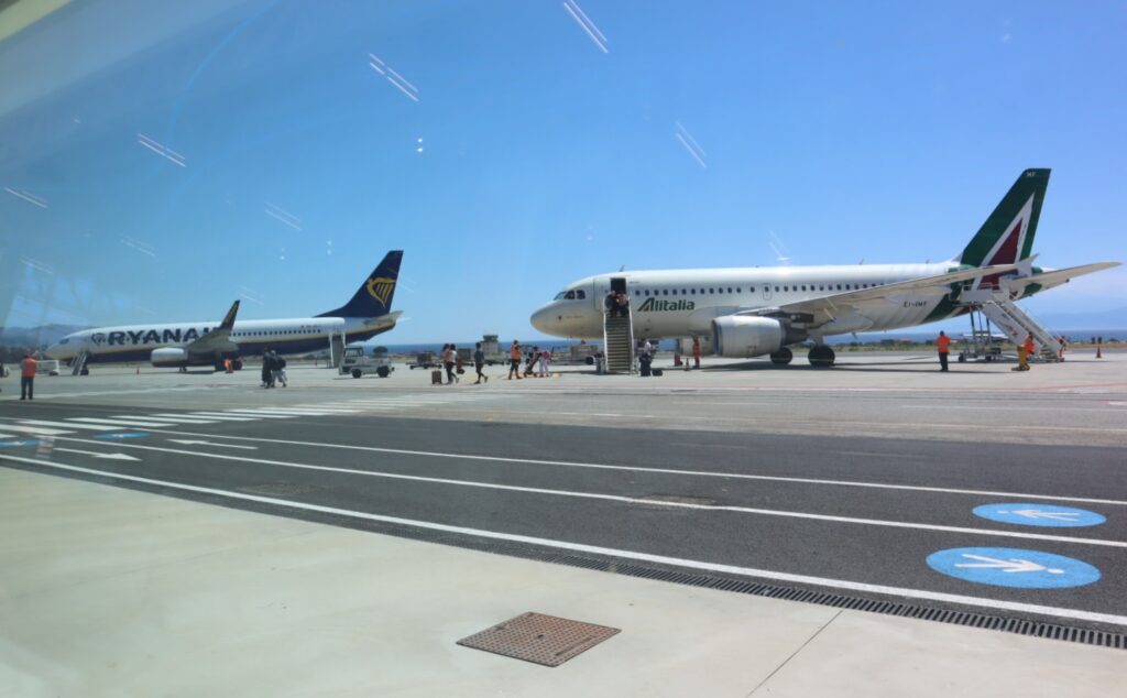 alitalia ryanair aeroporto di reggio calabria
