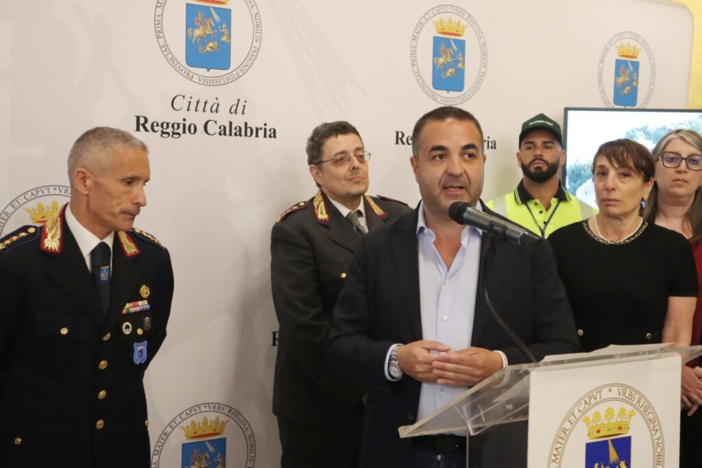 cannizzaro conferenza piazza pulita 25 giugno 2026
