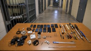carcere attrezzi e telefonini