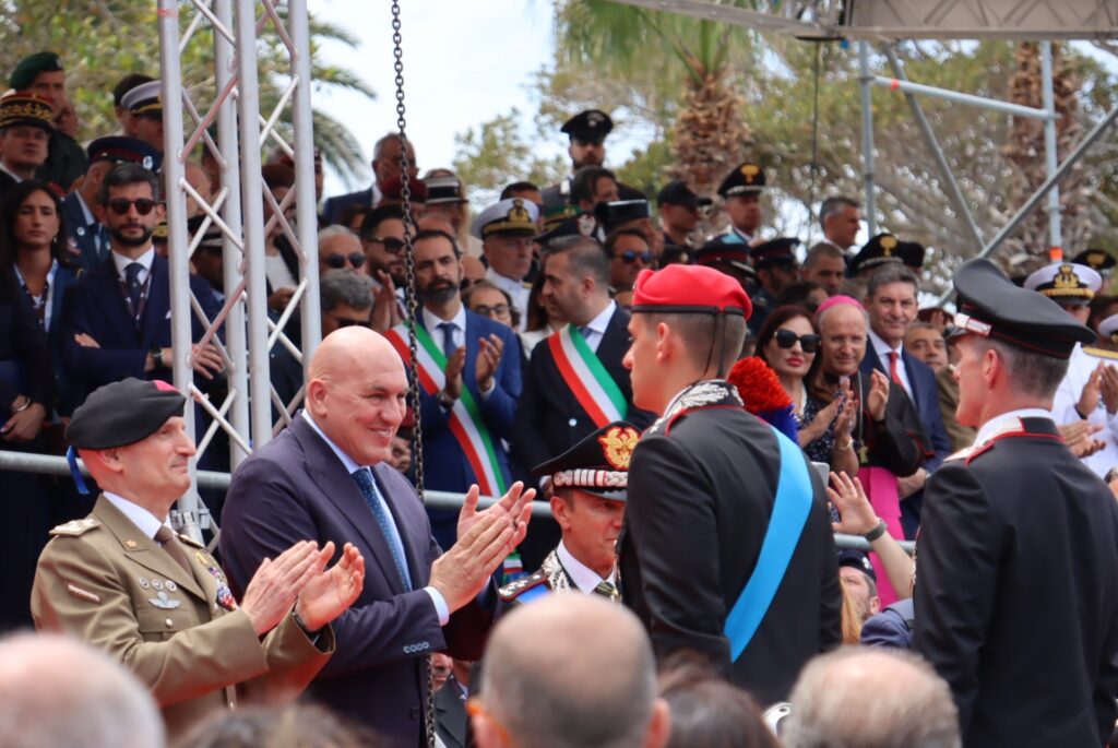 consegne onorificienze e medaglie festa dei carabinieri a reggio calabria (5)
