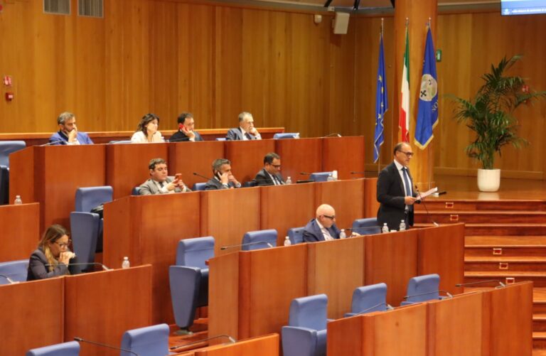 Si è concluso un lunghissimo Consiglio Regionale della Calabria: tutti i punti all’ordine del giorno approvati
