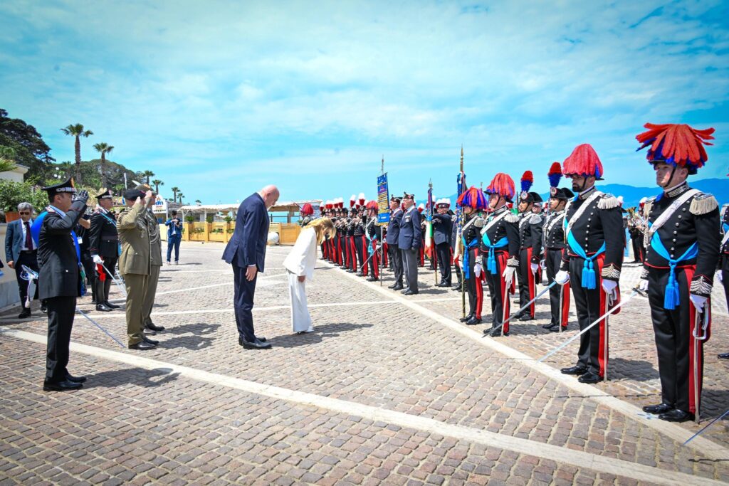La festa dei carabinieri per i 212 anni dell'Arma