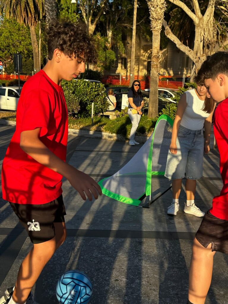 i ragazzi dello Shatila Community Sport Center di Beirut a Reggio Calabria