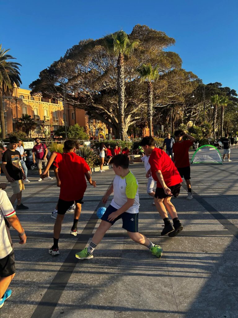 i ragazzi dello Shatila Community Sport Center di Beirut a Reggio Calabria