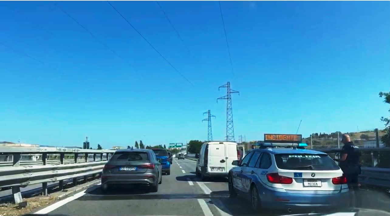 incidente polizia stradale