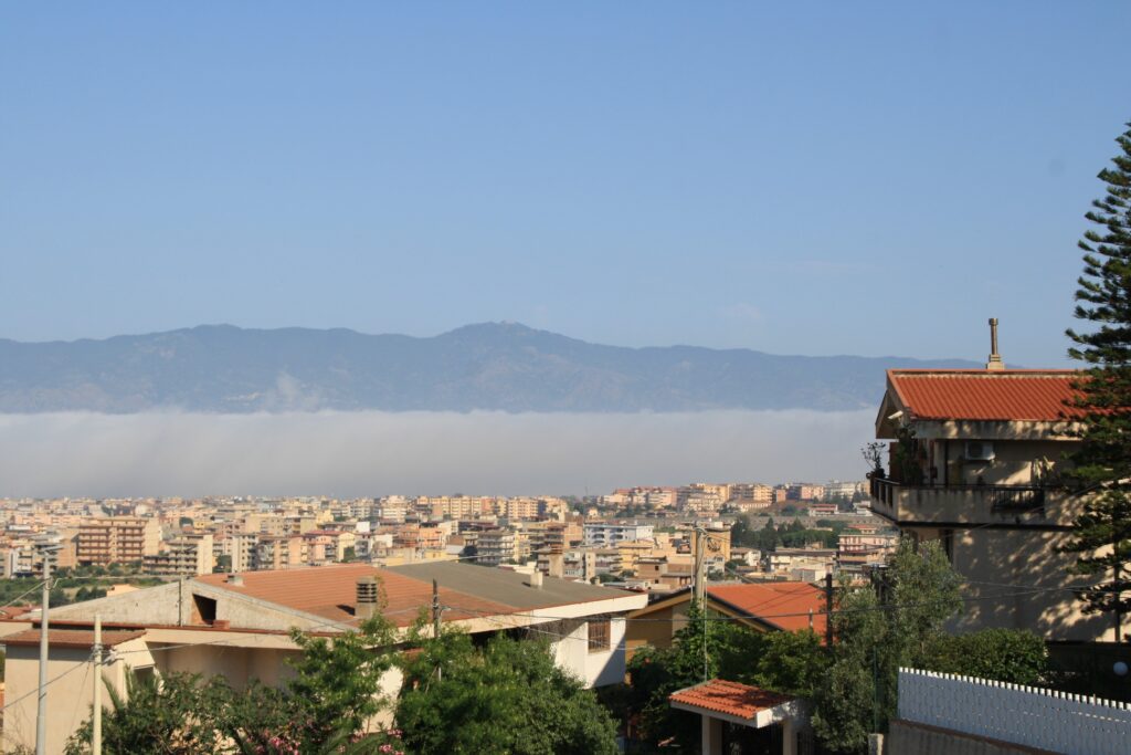 lupa di mare nebbia reggio calabria 5 giugno 2026