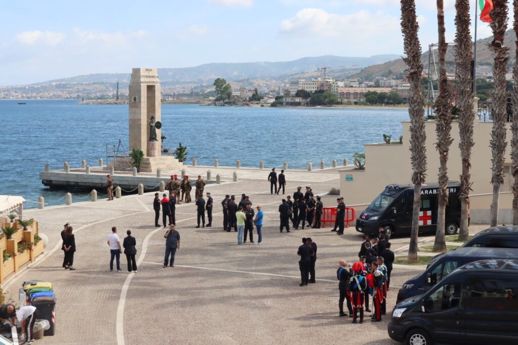 reggio calabria palco festa dei carabinieri