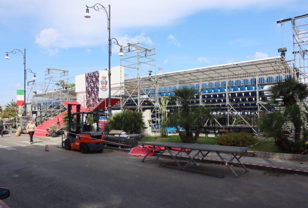 reggio calabria palco festa dei carabinieri