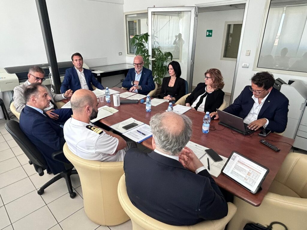 riunione per approvazione porti calabresi