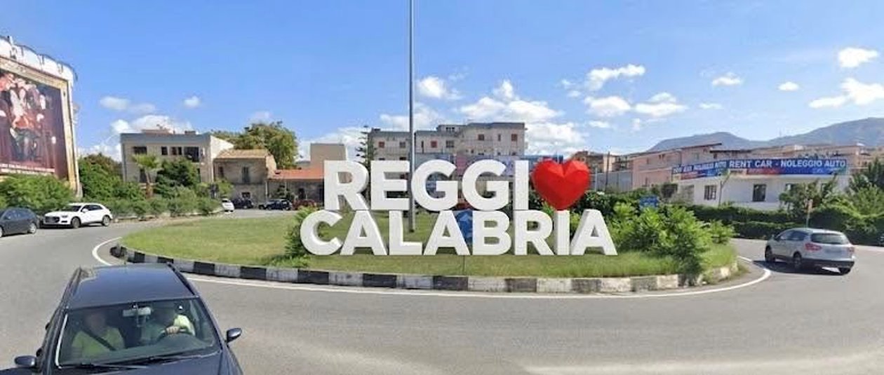 rotatoria aeroporto reggio calabria