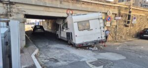 Camper incastrato