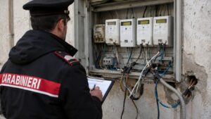 Furto energia carabinieri