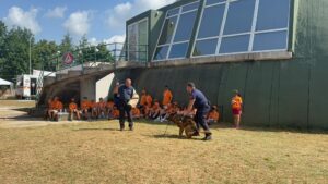 Carabinieri incontrano i giovani (2)