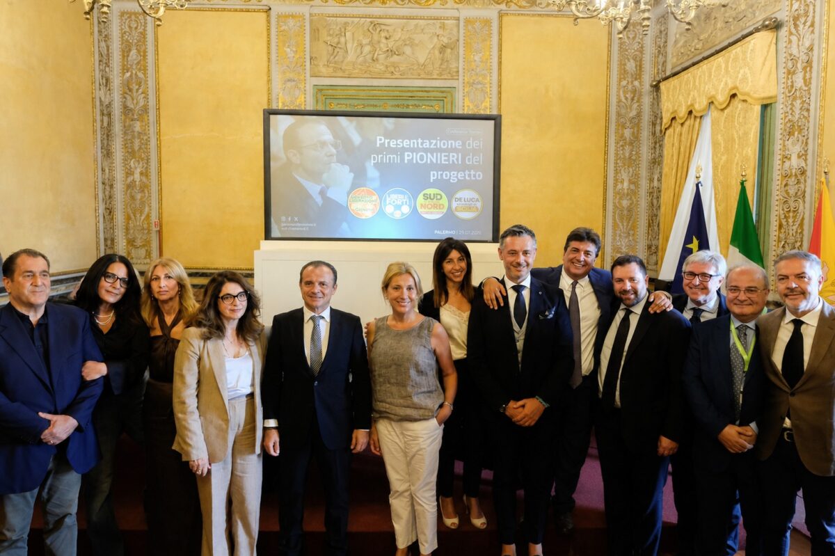 De Luca presenta i primi pionieri per le liste regionali in Sicilia, con un focus su partecipazione civile e strategia elettorale