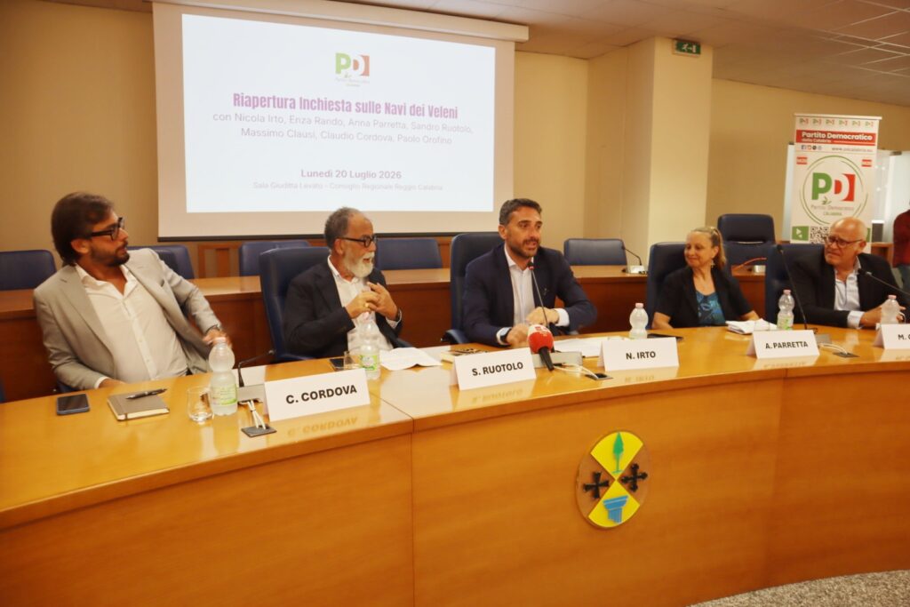 Conferenza riapertura indagini Navi dei veleni