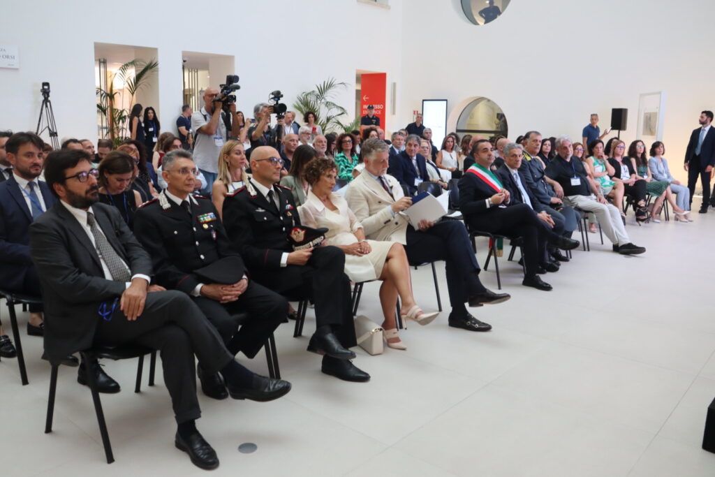 Disvelamento Opera Fontana Ferma con il ministro Giuli