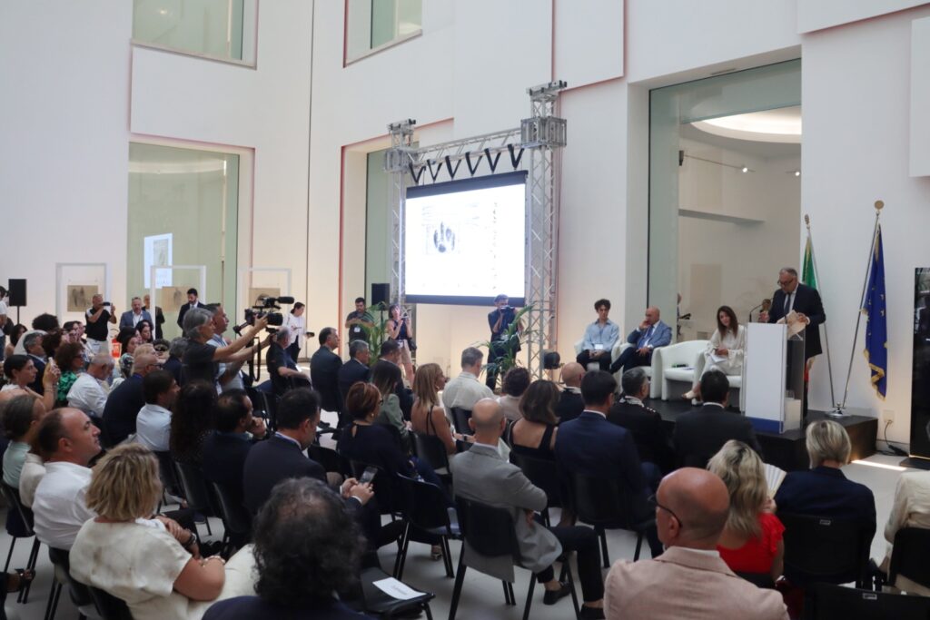 Disvelamento Opera Fontana Ferma con il ministro Giuli