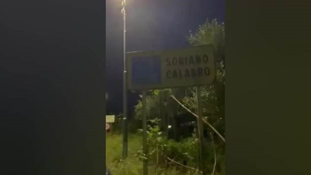KLAUS DAVI A SORIANO CALABRO