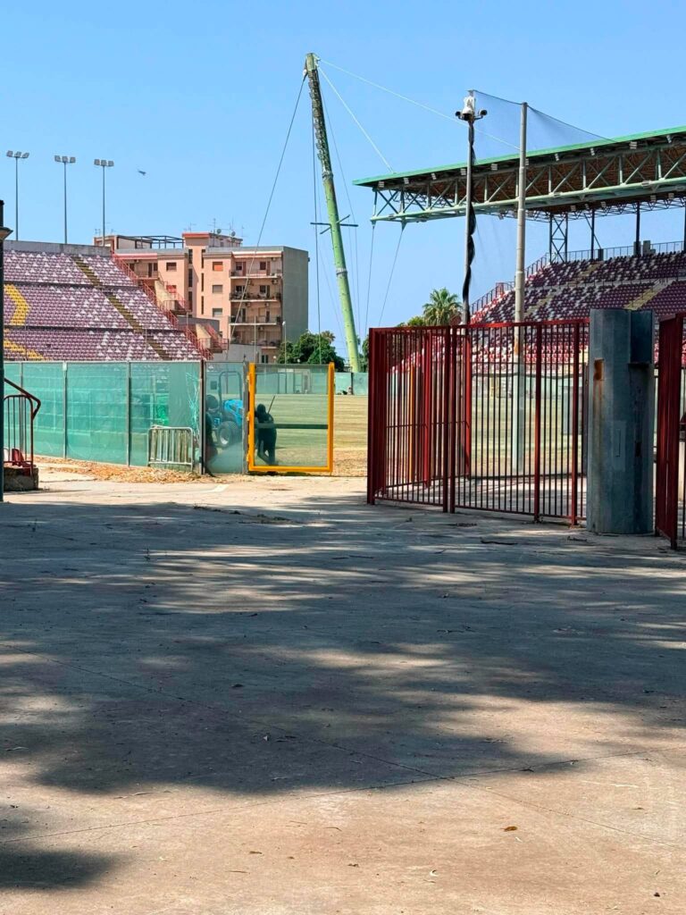 Lavori di riqualificazione Stadio Oreste Granillo