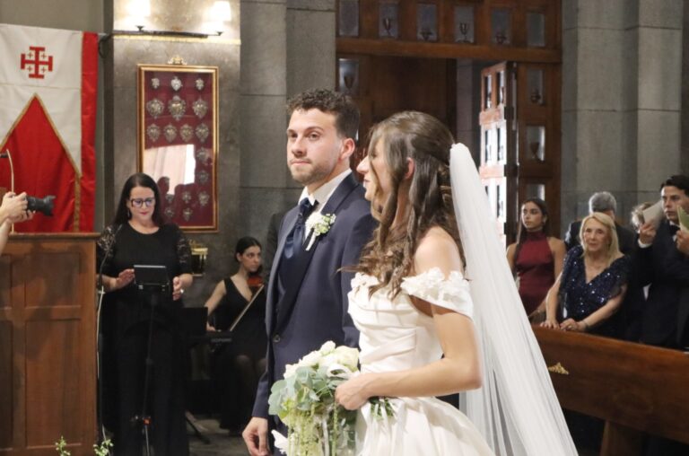 Reggio Calabria celebra le nozze di Antonio e Giulia: il sì degli scienziati tra Stretto e Houston con l’emozionante messaggio di Giusi Princi