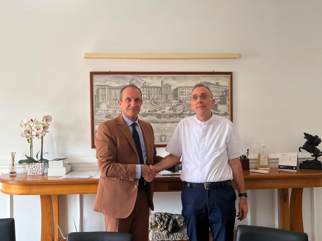 Mediterranea firma campus universitario