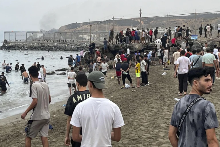 Migranti Marocco Spagna Ceuta