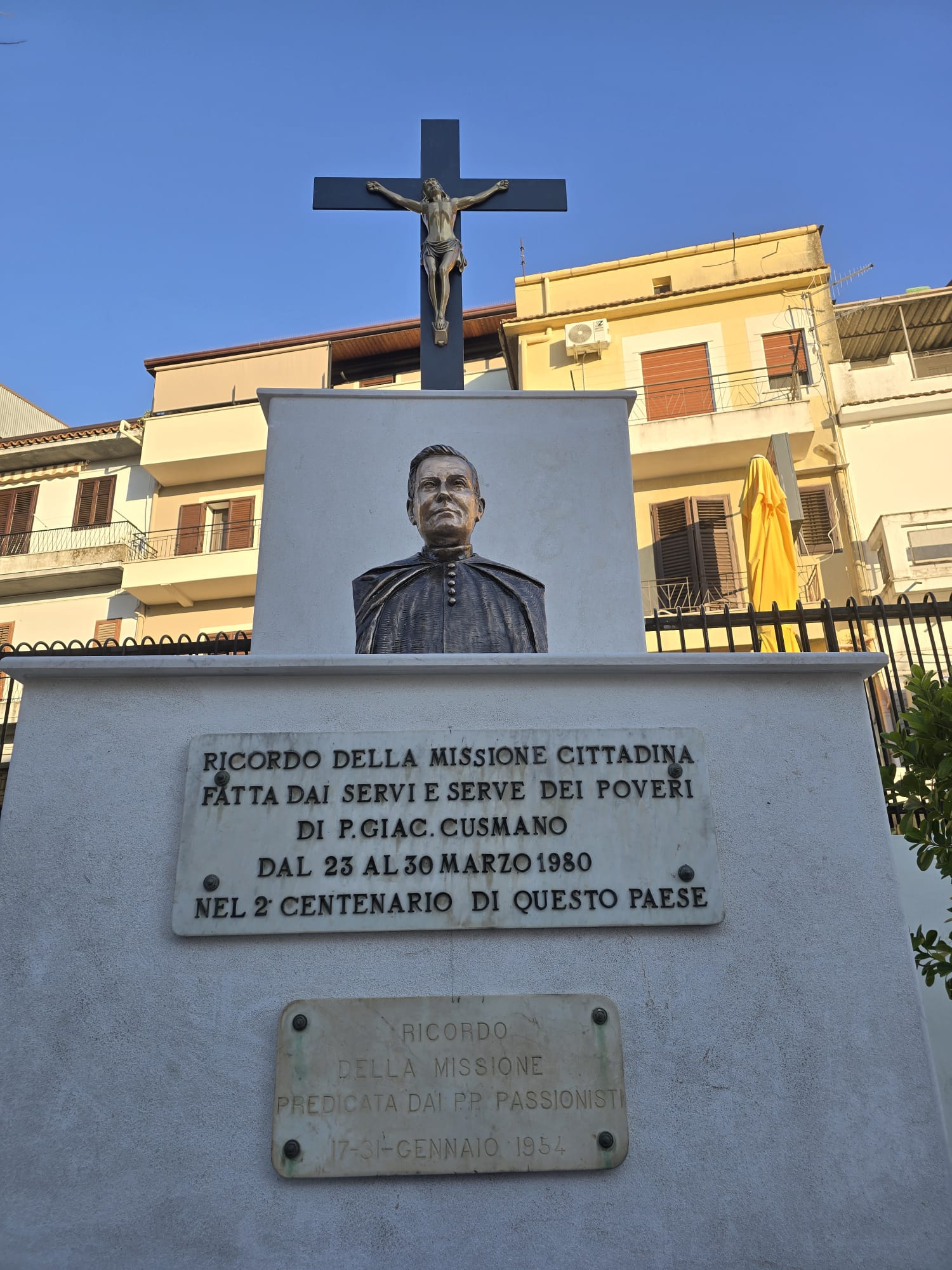 PADRE CUSMANO