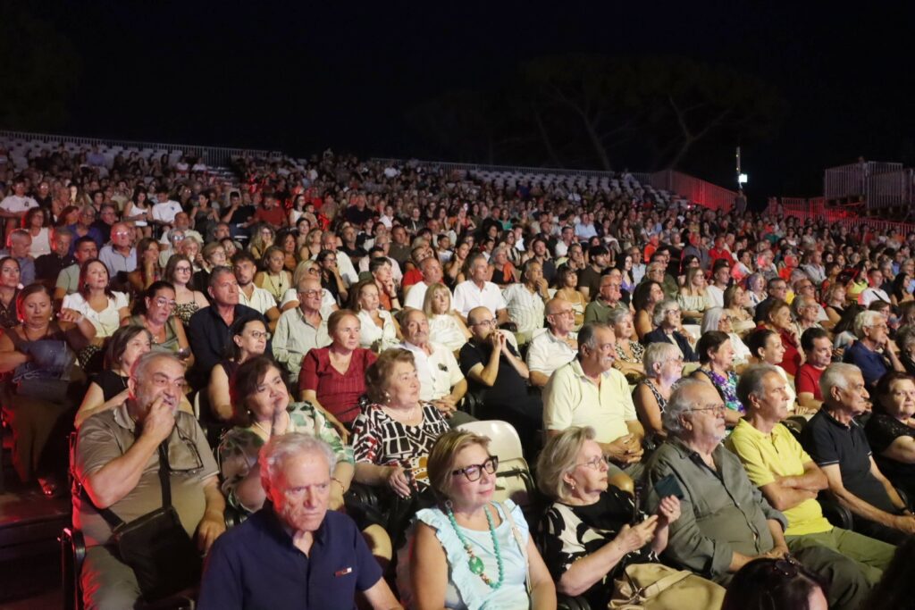 Spettacolo teatrale Lo specchio dei tempi
