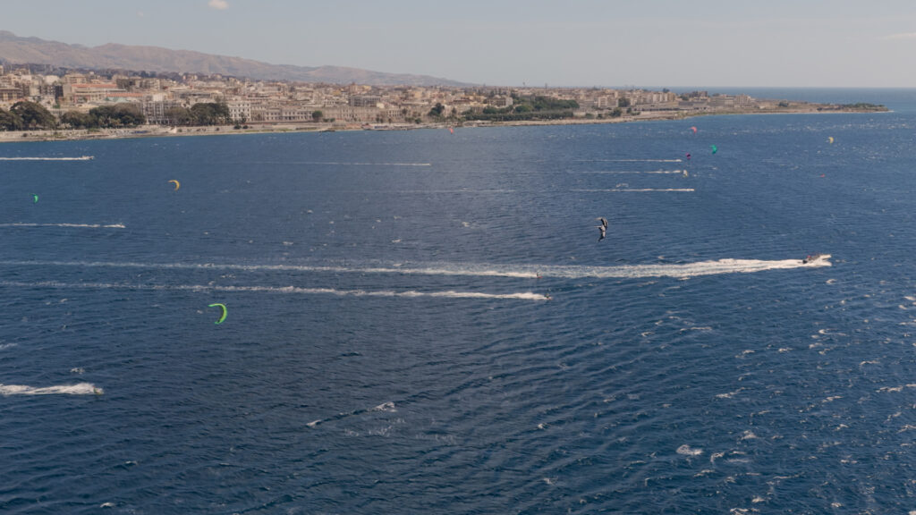 Traversata a vento stretto di Messina
