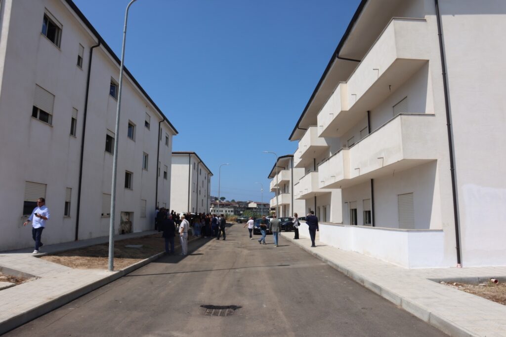 case nuove assegnate ai migranti della tendopoli di san ferdinando