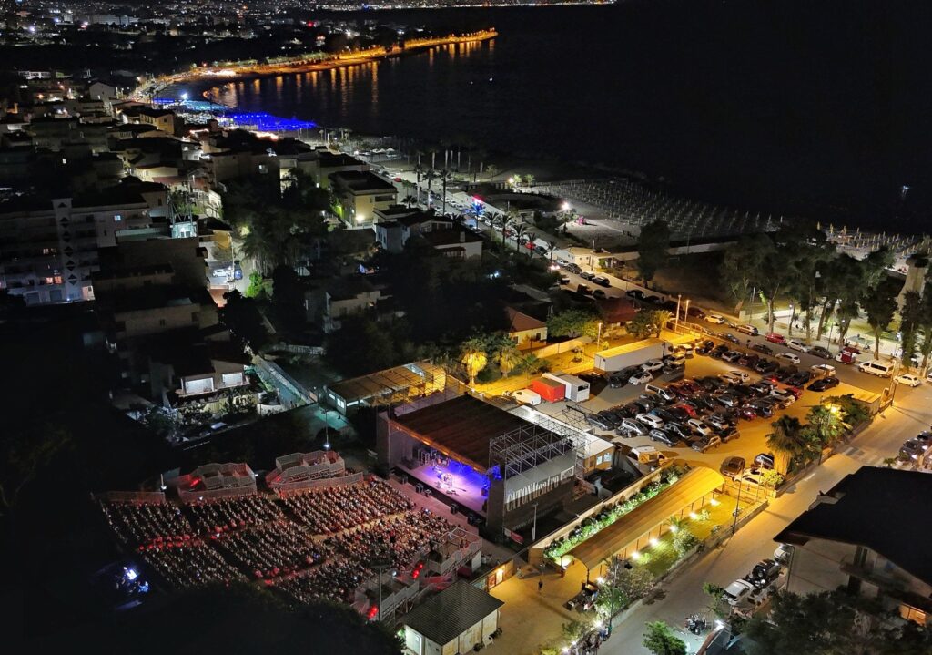 forza venite gente a catona teatro