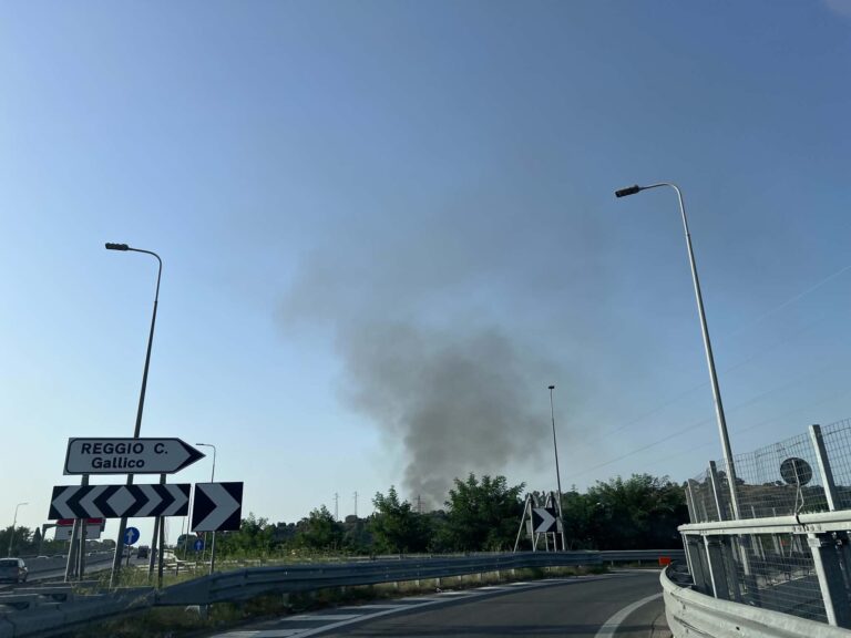 incendio Reggio Calabria